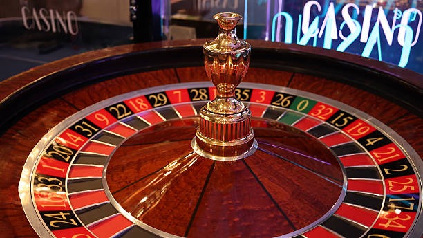 Roulette and Dragon Tiger tables filtered by game type on winrate